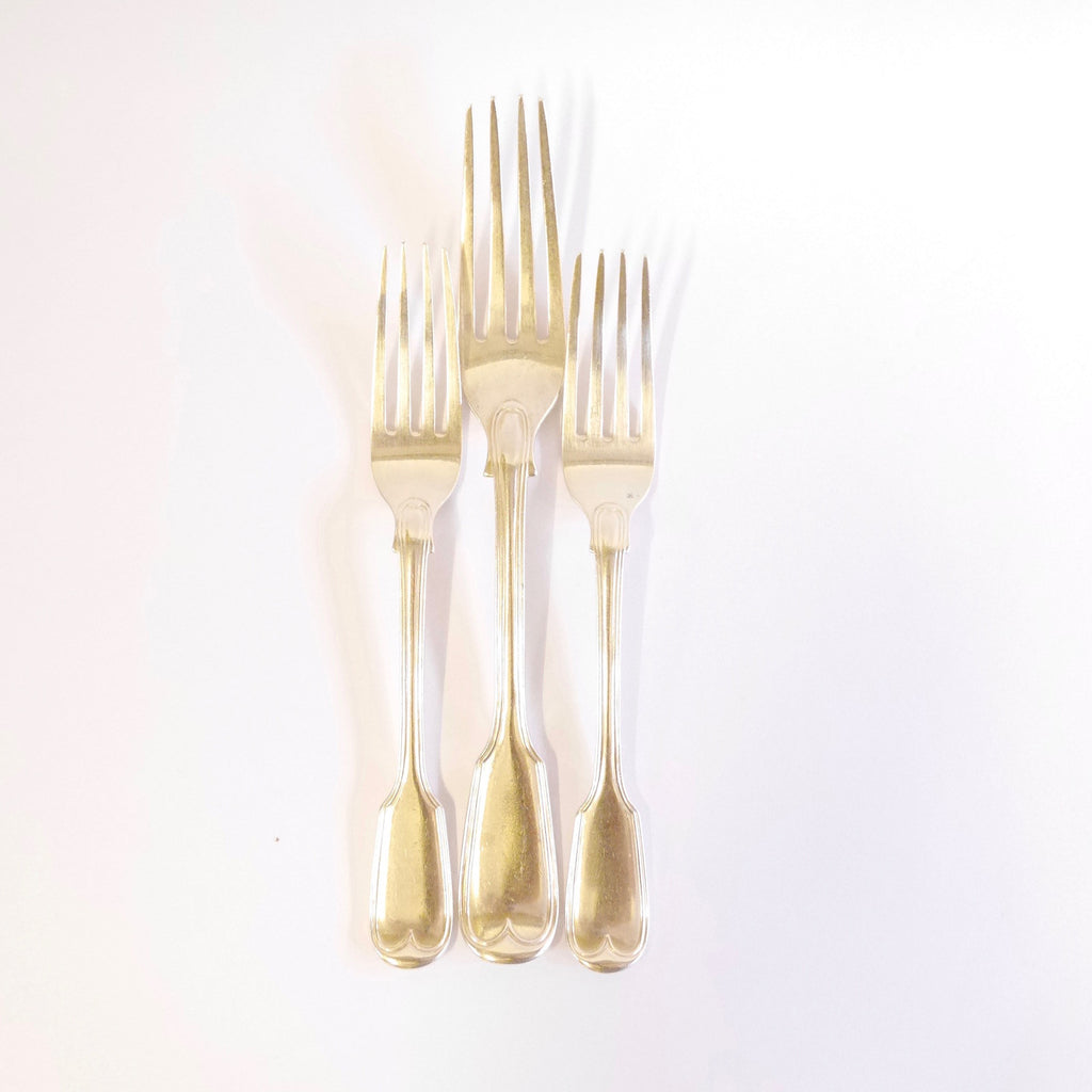 Bone Handled Knives - Blue Bowl
